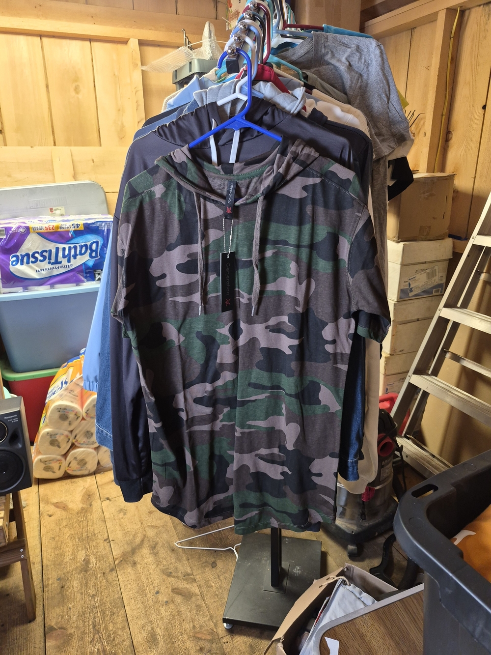 Men's Camo Hooded Long-Sleeve Shirt - Green Camo Bin 42